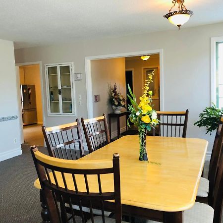 Downtown Whitehorse 2 Bedroom House Eksteriør bilde
