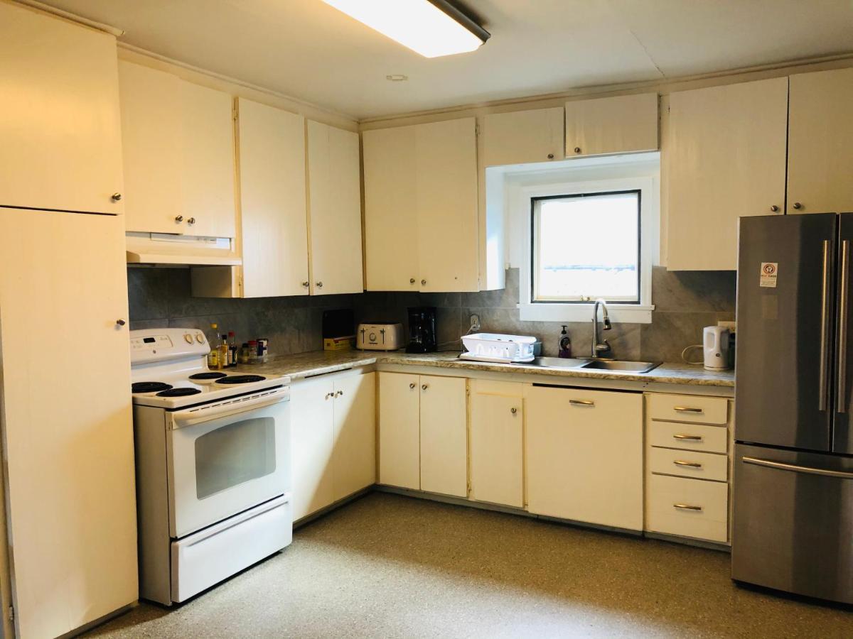 Downtown Whitehorse 2 Bedroom House Eksteriør bilde